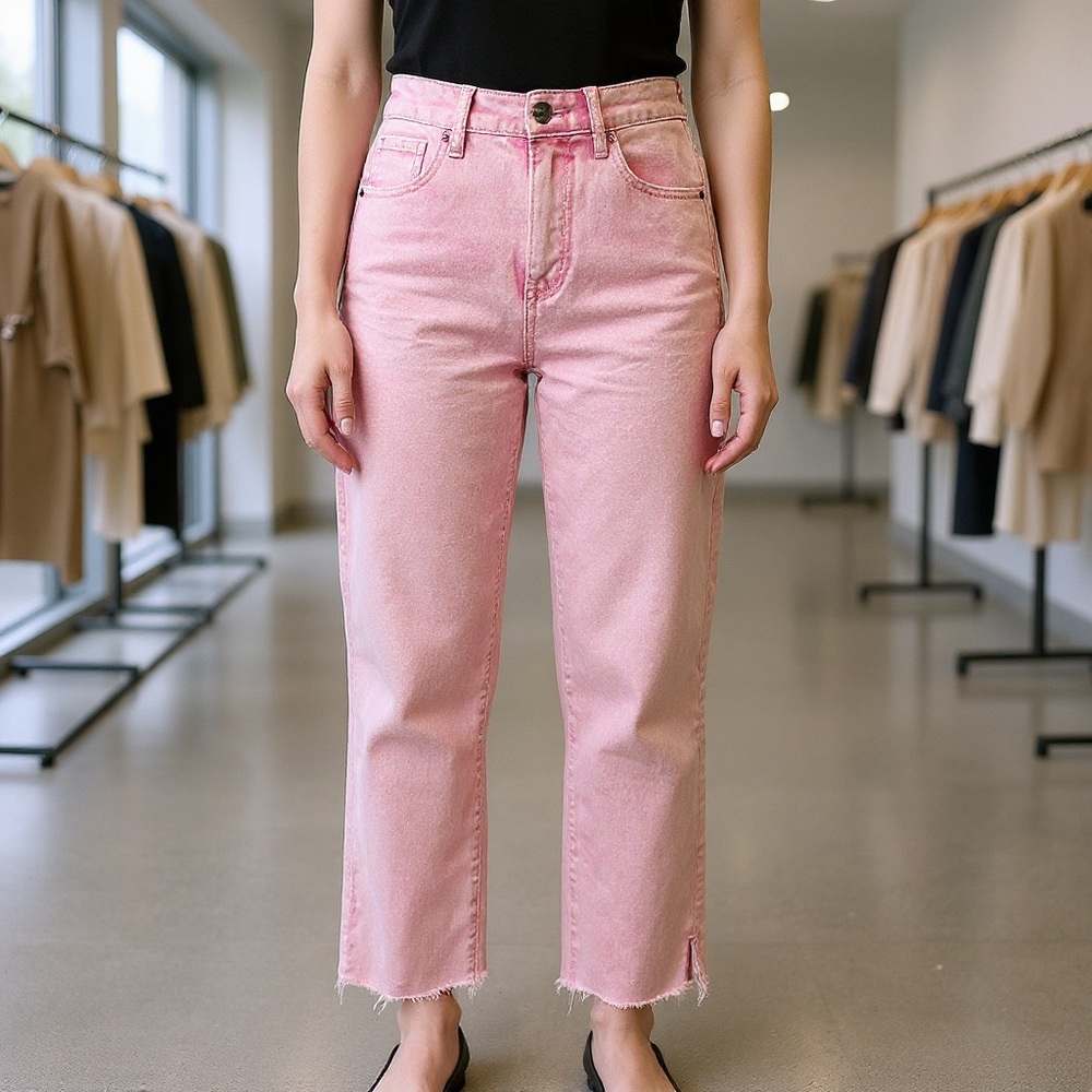 Risen Pink Jeans with Raw Hem Detail - Picture 7 of 7